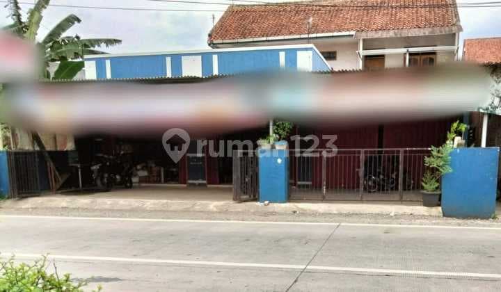 Ruko 3 Pintu Akses Jalan Raya di Daerah Karang Pucung Purwokerto