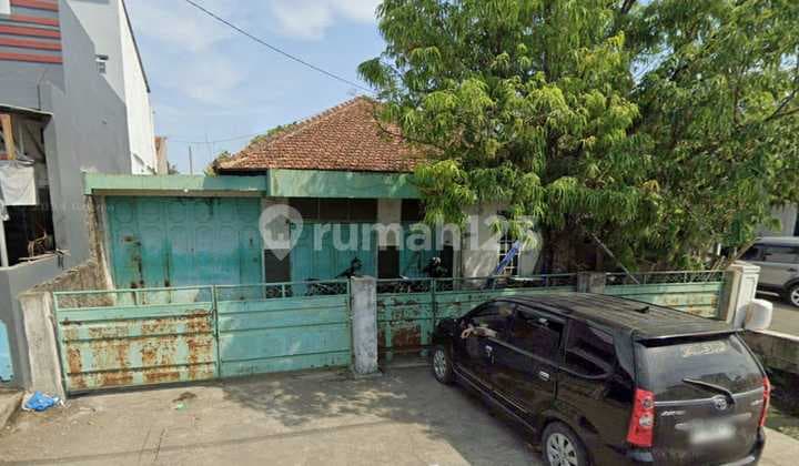 Dijual Cepat Rumah Vintage Pinggir Jalan Raya Kota Cilacap Tengah