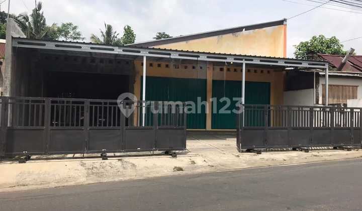 dijual toko samping jalan raya di Purwokerto