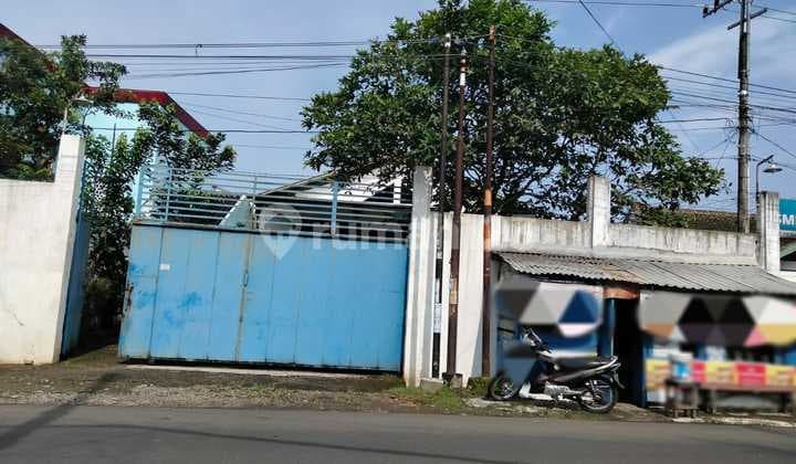 Warehouse for sale ready to use with truck access in Purwokerto.