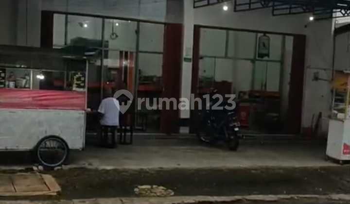 disewakan toko ada pintu kaca di banjarnegara