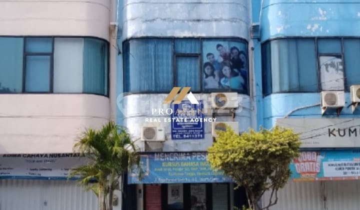 For Sale: 3.5-Story Shophouse in Dense Area on Jl Raya Pondok Gede