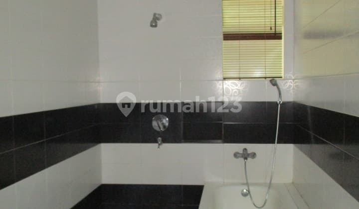 Rumah Rapi Dan Luas di Jl Soleh Iskandar Kota Bogor