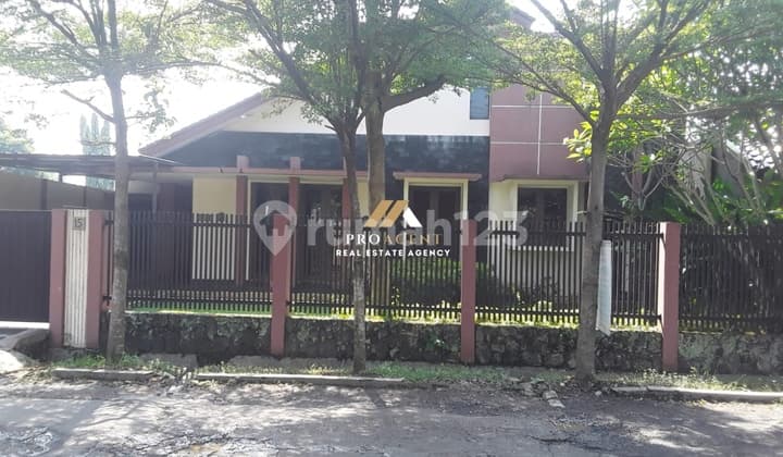 Disewakan Rumah Rapi Dan Luas di Cimanggu Permai 1