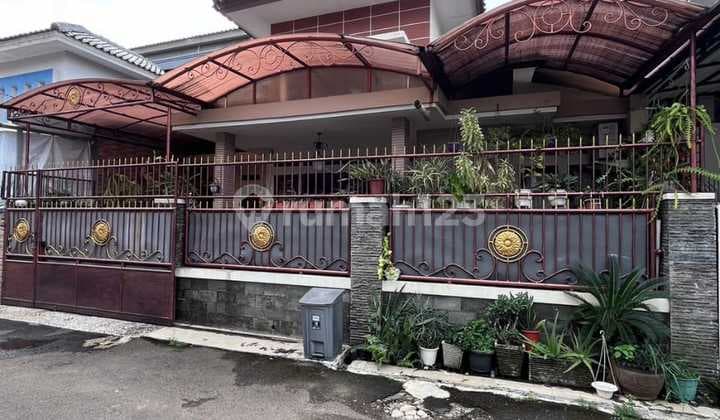 Rumah 2 Lantai Dijual Di Jl Pangeran Sogiri