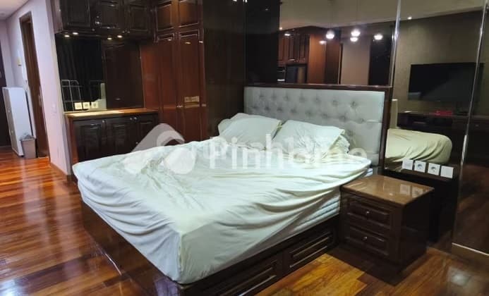 Dijual Apartemen di Kemang Village Residence Tower Intercon