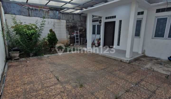 Dijual Rumah Di Jl Masjid Almarzuqiyah Cipinang