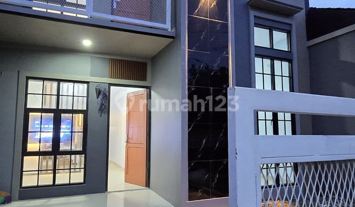 Rumah Mezanin Balkon Full Renovasi SHM di Citra City