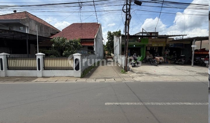 Dijual Rumah Halaman Luas SHM di Pangeran Sogiri Kota Bogor