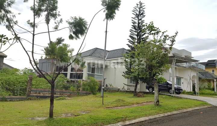 Dijual Rumah 4 Kt 369 M² SHM di Bukit Golf Hijau, Sentul City