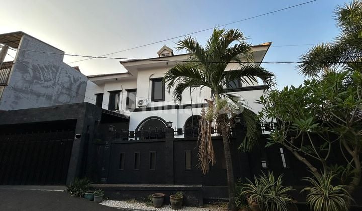 Dijual Rumah Model American Classic di Cimanggis