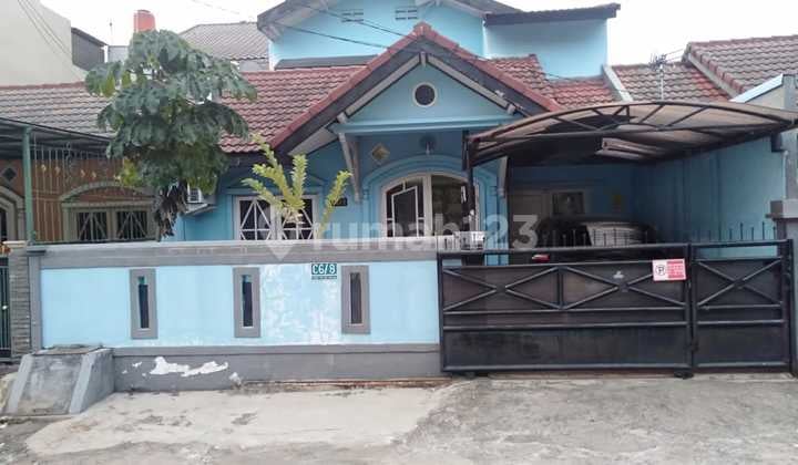 Rumah 2 lt rapi siap huni