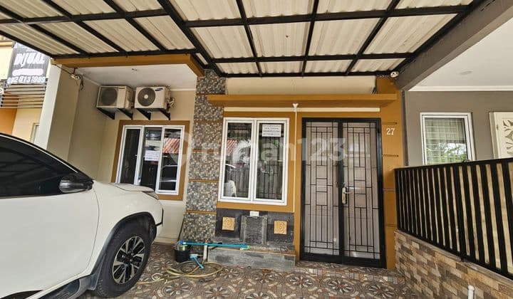 Rumah 2,5 Lantai Siap Huni