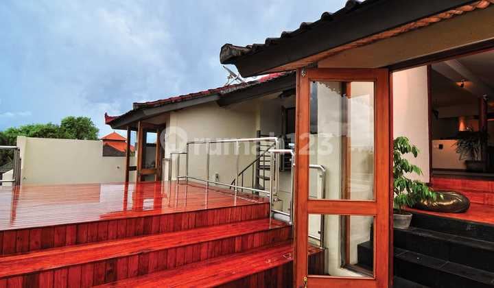 Apartment with 7 Bedrooms Apartment with 7 Bedrooms