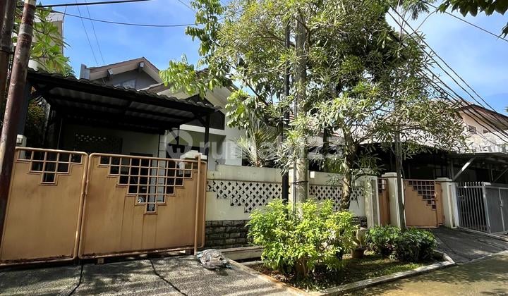 Rumah Strategis Dekat Sekolah Bpk Penabur dan Gerbang Tol Krukut Cinere Depok