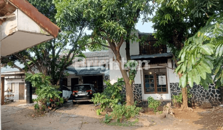 Rumah Strategis Hitung Tanah Cocok untuk Usaha Pangkalan Jati Jakarta Selatan