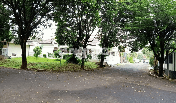 Tanah Hook Siap Bangun Dalam Komplek Elite Bukit Cinere Indah Depok