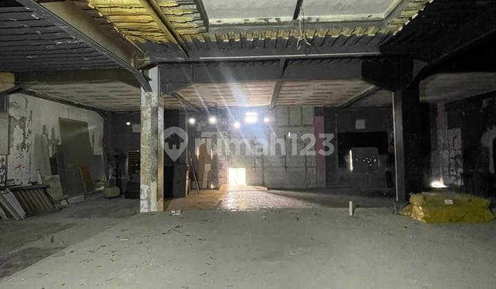 Tempat Usaha Lebar 17 Meter Langka Kemang Jakarta Selatan