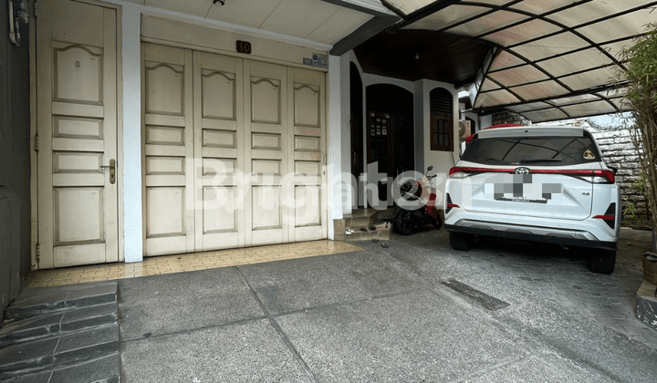 Rumah Strategis Cocok Usaha Petogogan Kebayoran Baru Jakarta Selatan