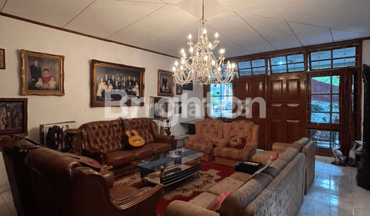 Rumah Strategis Cocok untuk Cluster atau Kost2an Pancoran Jakarta Selatan