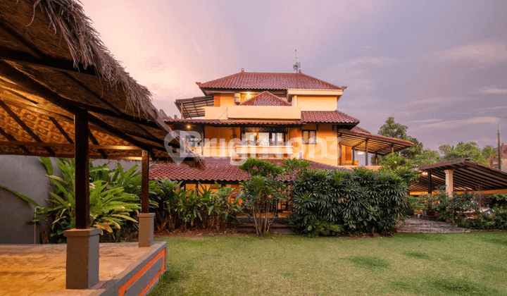 Rumah Asri Design Bali Dalam Komplek Elite Bali View Cirendeu Tangerang Selatan