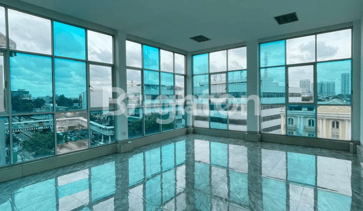 Space For Rent Lantai Rooftop Cocok Usaha Cafe Dekat Gatot Subroto Lokasi Mampang Prapatan Jakarta Selatan