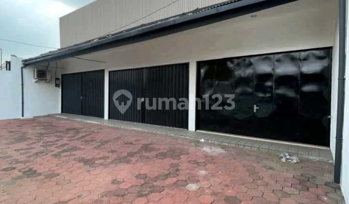 Stand Usaha Berbagai Macam Ukuran Siap Huni Strategis Limo Cinere Depok