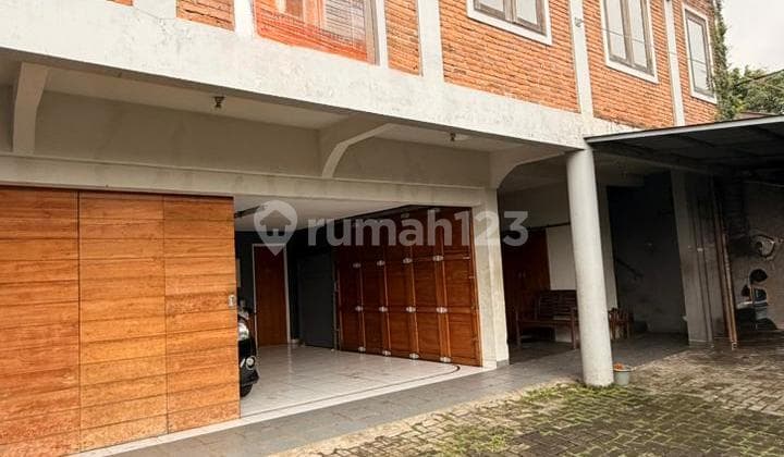 Rumah Homey Fully Furnished Bintaro Sektor 1 Tangerang Selatan