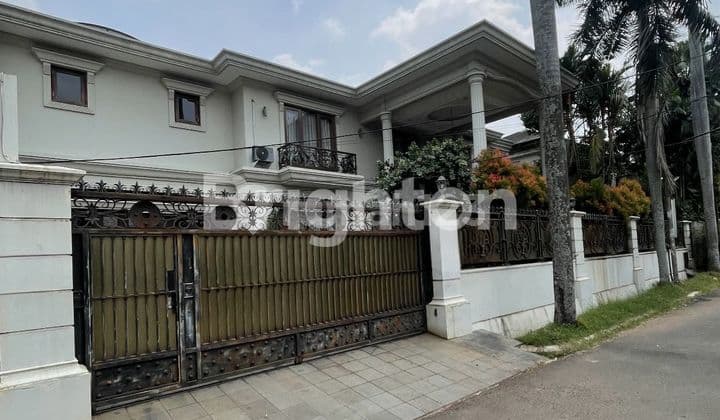 Rumah Mewah Lokasi Strategis Siap Huni Fasilitas Lengkap Dekat MRT Cilandak Jakarta Selatan