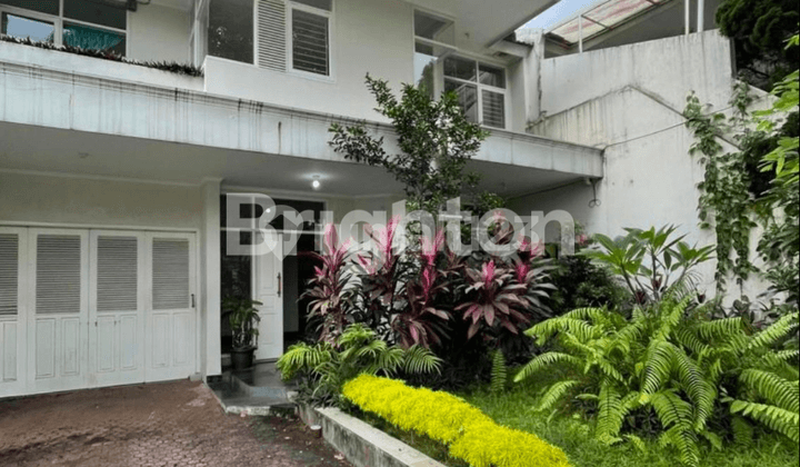 Rumah 2 Lantai Dekat Gerbang Tol Dalam Komplek Elite Bukit Cinere Indah Depok