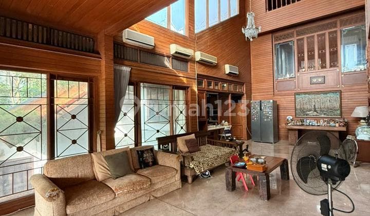 Rumah dan Cafe Nuansa Alam Strategis Dekat Akses Toll Cinere Depok