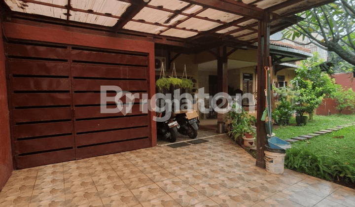 Rumah Strategis Dalam Komplek Dekat Stasiun MRT dan Pool Bus Lebak Bulus Jakarta Selatan