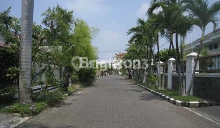 LAND CALCULATION HOUSE IN COMPLEX VERY SUITABLE FOR INVESTMENT IN DUKUH KUPANG SURABAYA