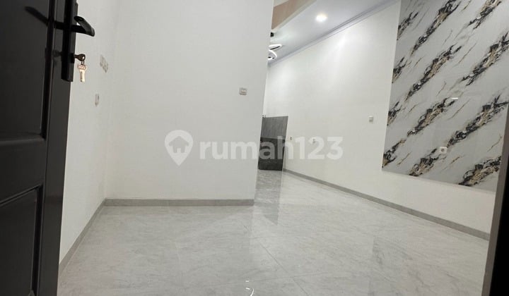 Rumah Kedoya 240 M2 Buy 1 Get 1