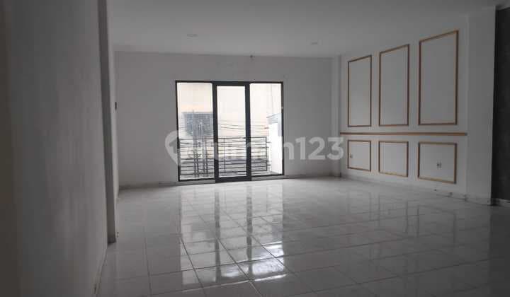 Ruko Usaha 5 x 17 @ Jelambar Utama Sakti