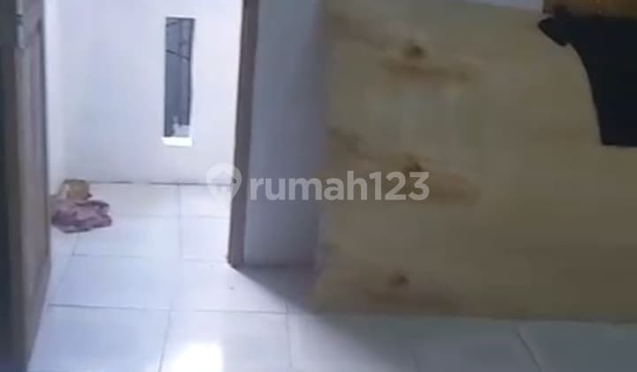 Rumah Jembatan Besi Bagus Rapi
