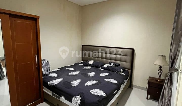 Rumah Bagus Siap Huni. Sudah SHM. 2 Lantai. Lokasi Strategis Dekat Pintu Toll.