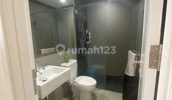 For Sale: Paddington Heights Apartment