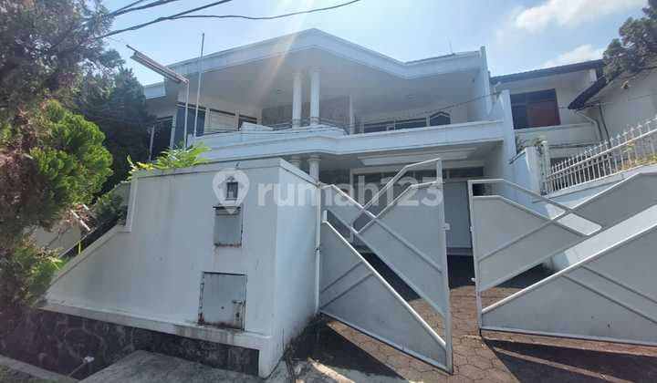 Rumah Klasik Kokoh Strategis Terusan Sutami Sayap Setrasari Bandung