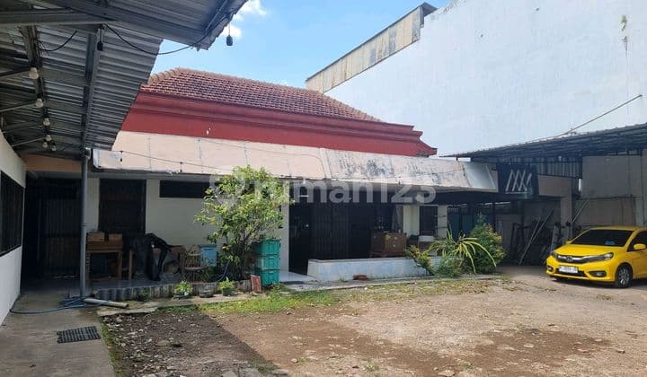 Tengah Kota, Dekat Bandara, Mall, Perkantoran, Universitas.