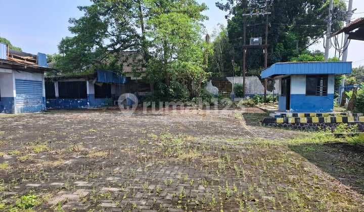 Hitung Tanah Pinggir Jalan Raya Cocok untuk Gudang dan Ruko.