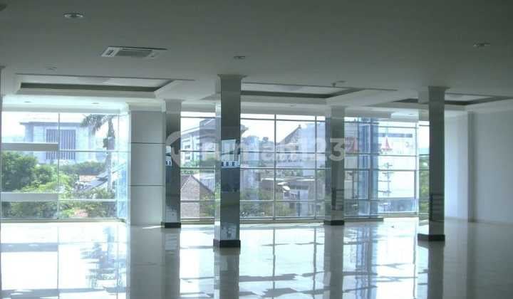Ruang Usaha Siap Pakai di Jalan A.yani Semarang