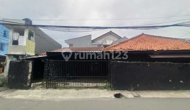Dijual Rumah Hitung Tanah di Muhasyim Cilandak, Cocok Untuk Usaha Kos2 An Atau Lainnya