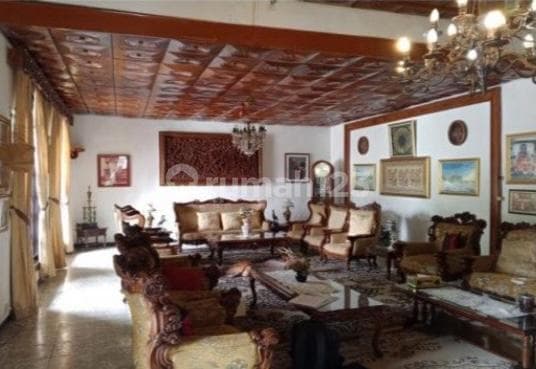 For Sale: Residential House and Boarding House in the Center of Salatiga City, Central Java