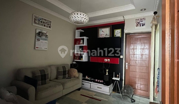 Rumah Minimalis Cantik Siap Huni Harga Nego di Cipageran Cimahi