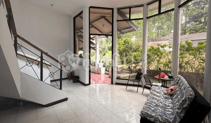 Siap Huni Rumah Luas dan Elegan di Kawasan Dago Pakar, Bandung