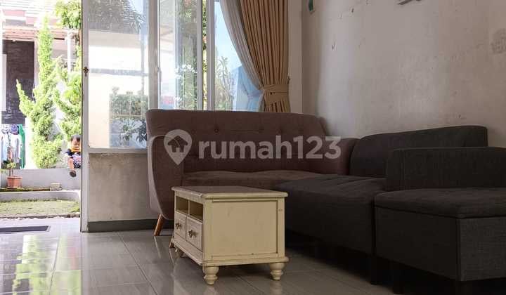 Rumah Cantik Nyaman Asri di Komplek Bumi Parahyangan Cimahi
