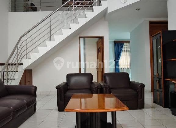A Very Spacious Cool House in the Sayap Surya Sumantri Area, Bandung