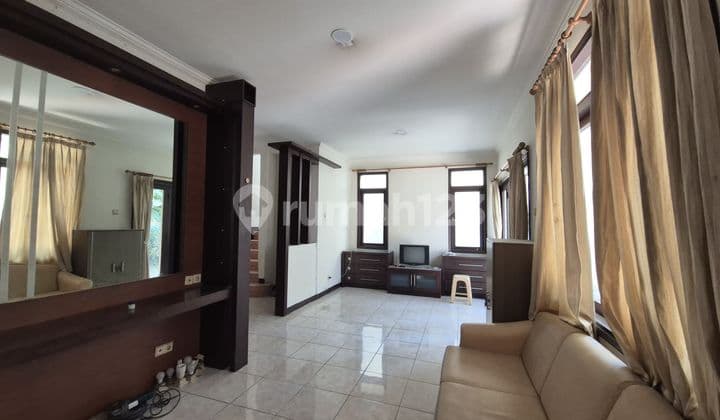 Rumah Segar Nyaman Semi Furnished Kota Baru Parahyangan, Bandung