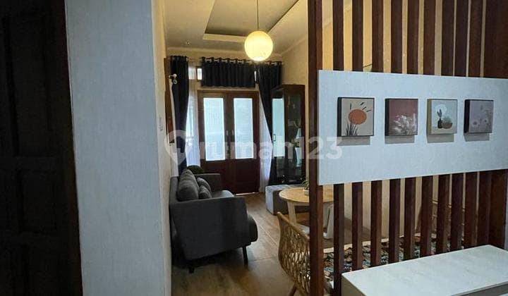 Rare Listing 4 Kamar Tidur Cocok Keluarga Besar di Bukit Sariwangi, Bandung Barat